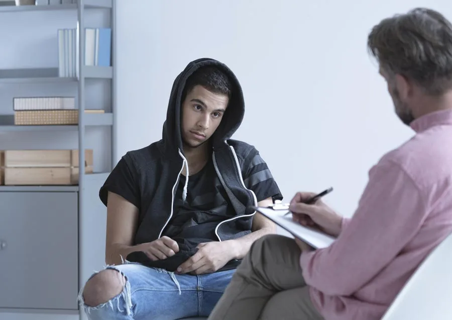 Advice for Friends and Family of IV Drug Users Advice for Friends and Family of IV Drug Users