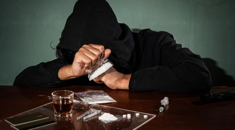 Cocaine - Drug that Cause Teeth Grinding